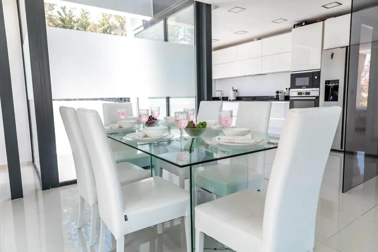 All About Villa Azur Marbella
