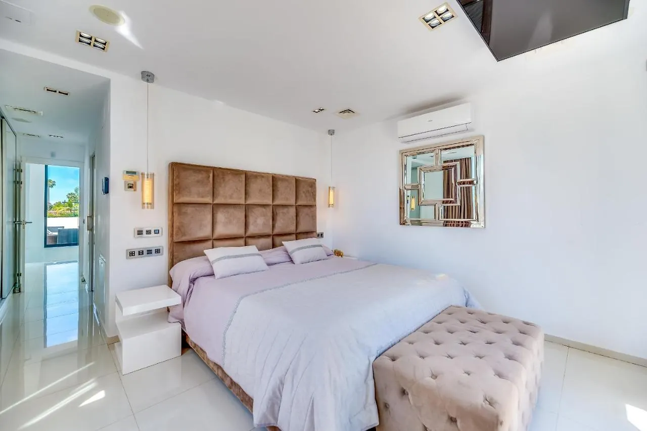 All About Villa Azur Marbella
