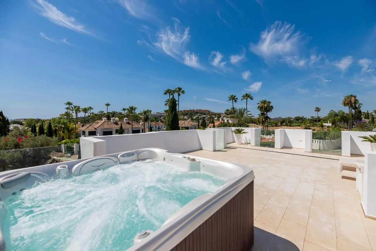 All About Villa Azur Marbella