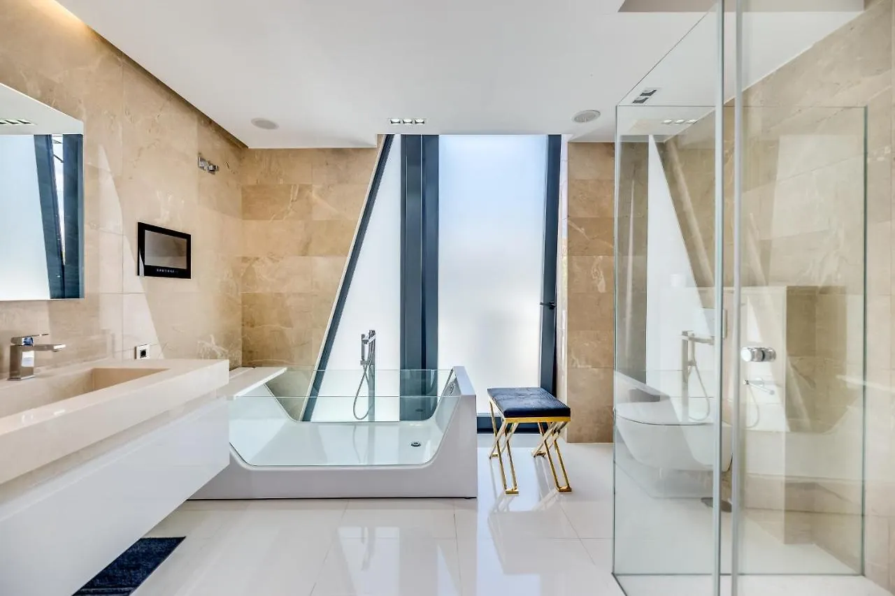 All About Villa Azur Marbella